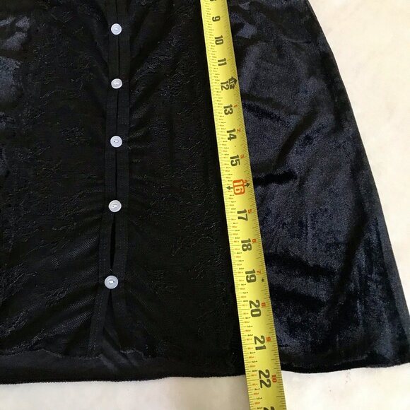Vintage Black Lace Velvet Top Women’s Medium Whimsigoth‎ Buttons - Picture 5 of 5